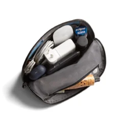 BELLROY Desk Caddy Black 13 BELLROY Desk Caddy Black -Praktische Taschen Angebote Store compressed Bellroy ETOA black 231 web 04