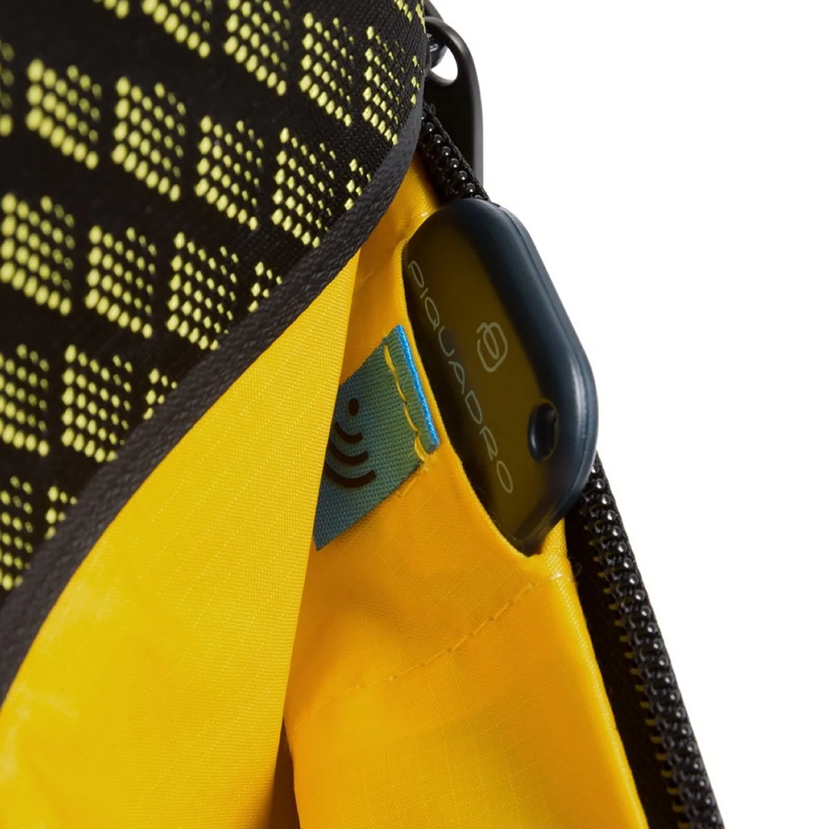 Piquadro Laptoprucksack Mit Zwei Fächer Und Diebstahlsicherung Blau/Gelb 5 Piquadro Laptoprucksack Mit Zwei Fächer Und Diebstahlsicherung Blau/Gelb – Bild 5